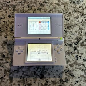 white nintendo ds lite with stylus NO CHARGER!